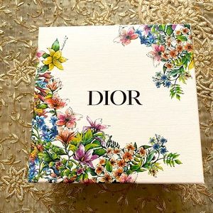 Dior original square floral box.